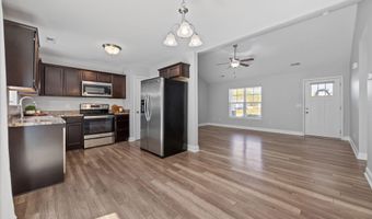 352 Tamarack Dr, Ayden, NC 28513
