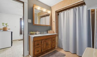 2955 245th St, Ainsworth, IA 52201