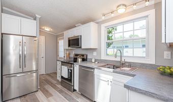 3 BAY VISTA Dr, Berlin, MD 21811