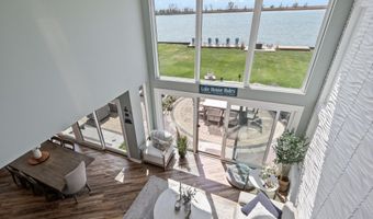 8115 Colony Dr, Algonac, MI 48001