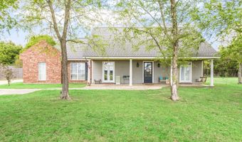 9306 Forest Rd, Abbeville, LA 70510