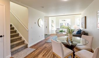 421 HARRIS Ln, Oregon City, OR 97045