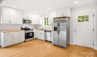 110 Lager Ln, Asheville, NC 28806