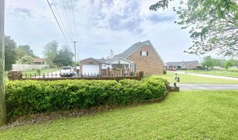 401 Springview St SW, Decatur, AL 35601