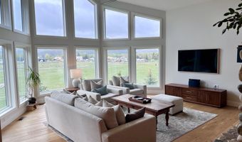 106 Chestnut Ln, Bellevue, ID 83313