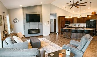 111 Arkansas Ave, Alton, IA 51003