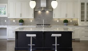 22 Gardiner St, Darien, CT 06820