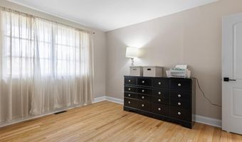 222 CARAVEL Dr, Bear, DE 19701