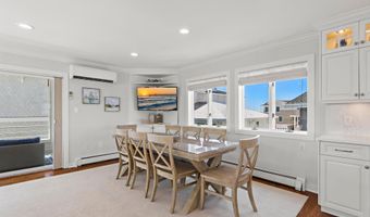 10 11TH St, Beach Haven, NJ 08008