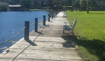 1640 JUNO Trl 103F, Astor, FL 32102