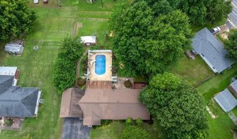 615 6th St NE, Arab, AL 35016