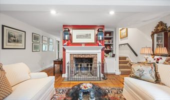 25 Spring St, Chester, CT 06412