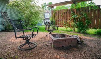 5306 Arapahoe Ln, Madison, WI 53704