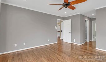 123 Liberty Ln, Banner Elk, NC 28604