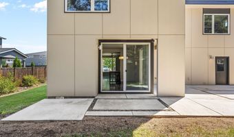 61547 SE Lincoln Ln, Bend, OR 97702