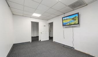 4200 DANIELS Ave, Annandale, VA 22003