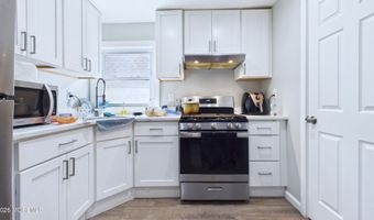 4 N Brighton Ave, Atlantic City, NJ 08401