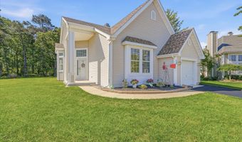 10 Deer Lake Ct, Barnegat, NJ 08005
