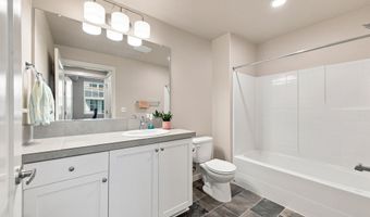 17149 SW SNOWDALE St, Beaverton, OR 97007