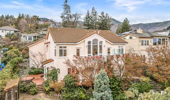 517 Lakota Way, Ashland, OR 97520