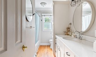 85 Shore Rd, Amityville, NY 11701