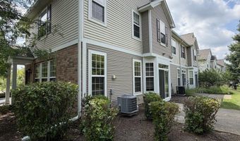 2620 Williamsburg Dr, Algonquin, IL 60102