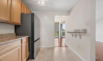 7401 WESTLAKE Ter 607, Bethesda, MD 20817