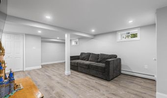 49 Baldwin Rd, Billerica, MA 01821