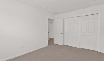 21 Hingham Ln, Barnegat, NJ 08005