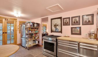 208 S 2nd St, Alpine, TX 79830