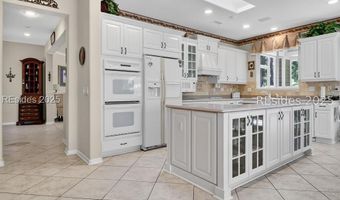 9 Sunbow Ln, Bluffton, SC 29909
