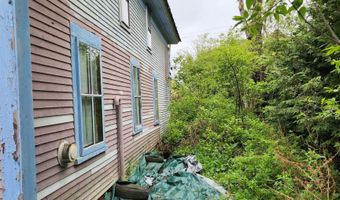 16 Northridge Rd, Burke, VT 05871