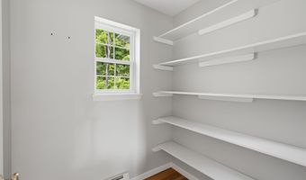 50 Hoskins Rd, Bloomfield, CT 06002