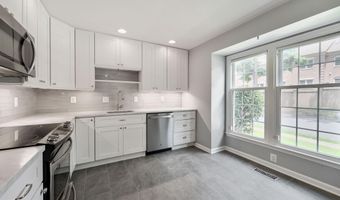 7409 ADAMS PARK Ct, Annandale, VA 22003