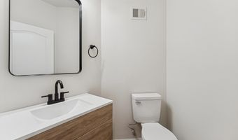 20385 MEDALIST Dr, Ashburn, VA 20147