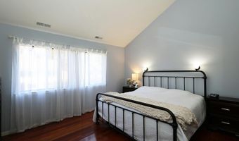 62 Deer Run 62, Bethel, CT 06801