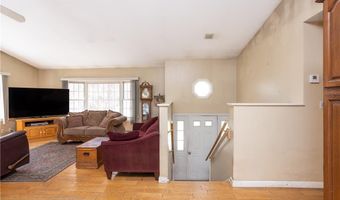 246 Long Hwy, Little Compton, RI 02837