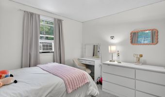 42 Pepperell Rd, Brookline, NH 03033
