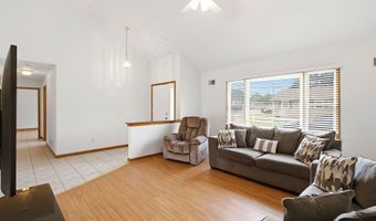 92 Birch St, Beachwood, NJ 08722