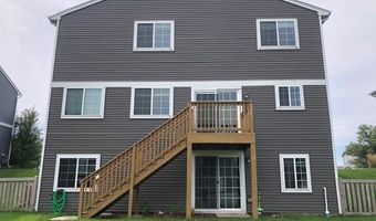 900 Heartland Park Ln, Antioch, IL 60002