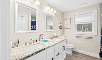 8 Big River Rd, Coventry, RI 02816