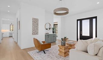 16390 Via Justina Real, Escondido, CA 92025