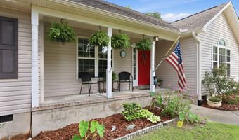 612 Seymour St, Aberdeen, NC 28315