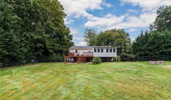 75 Hickory Dr, North Kingstown, RI 02852
