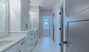 935 168th Ter, Basehor, KS 66007
