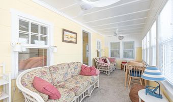 8 E DAGSBORO St, Fenwick Island, DE 19944