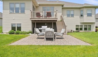 2111 Bunker Ct, Auburn, IN 46706