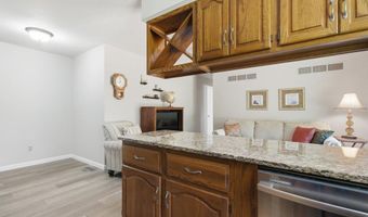 893 Oklahoma Ave, Ballwin, MO 63021
