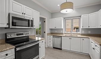 293 Hollybrook Dr, Advance, NC 27006