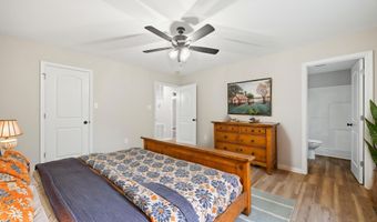 201 CREEK VALLEY Dr, Basye, VA 22810